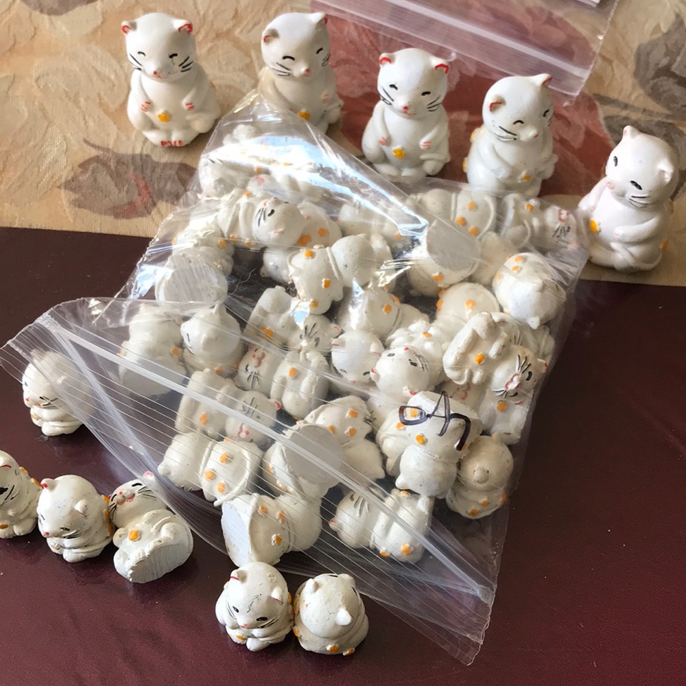 Lot of Lucky Cats